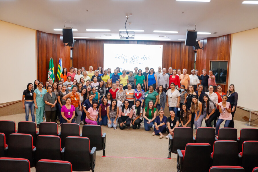 crer-celebra-dia-das-maes-com-programacao-especial-para-colaboradoras-da-unidade